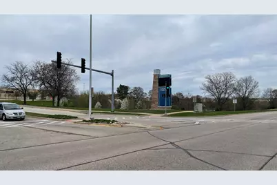 1601 Higgins Road, Sleepy Hollow, IL 60118 - Photo 8