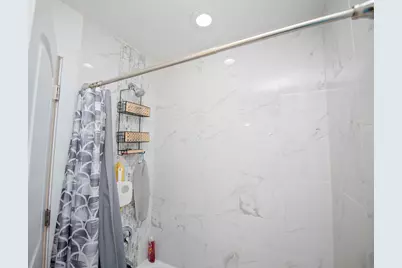 105 N 12th Avenue, Melrose Park, IL 60160 - Photo 26