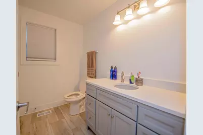 105 N 12th Avenue, Melrose Park, IL 60160 - Photo 16