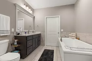 433 Stearn Dr, Genoa, IL 60135 - Photo 10