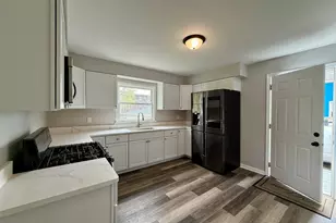 310 Pine St, Joliet, IL 60435 - Photo 14