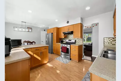 940 Washington Boulevard, Hoffman Estates, IL 60169 - Photo 8