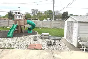 1712 W Avalon Ave, Joliet, IL 60435 - Photo 2