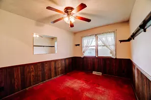 601 E Porter Ave, Watseka, IL 60970 - Photo 12