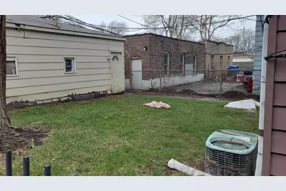 6414 N Rockwell Street, Chicago, IL 60645 - Photo 2