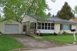 2103 Franklin Ave, Ottawa, IL 61350 - Photo 2