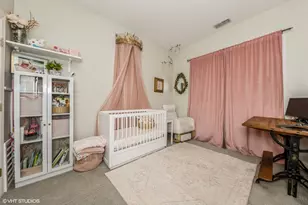 2051 W Belmont Ave, Chicago, IL 60618 - Photo 20