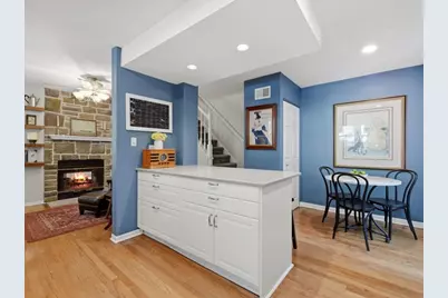 3311 N Racine Avenue #A, Chicago, IL 60657 - Photo 8