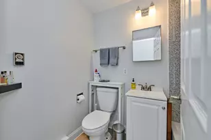 213 W Wisconsin St, Chicago, IL 60614 - Photo 22