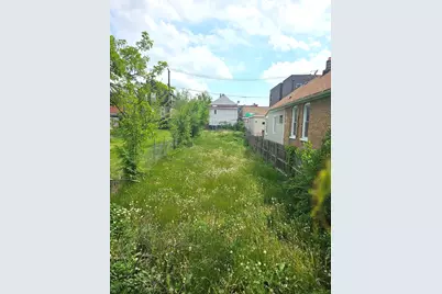 2029 W 17th Street, Chicago, IL 60608 - Photo 1