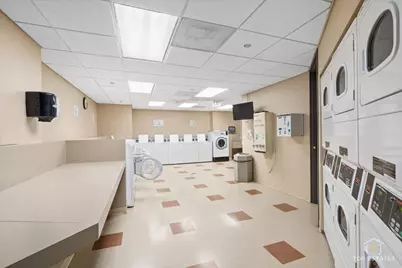 480 N McClurg Court #520, Chicago, IL 60611 - Photo 32