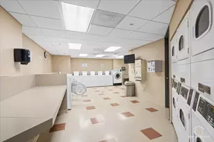 480 N McClurg Ct, Chicago, IL 60611 - Photo 32