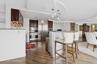 1122 N Clark Street #3301-10, Chicago, IL 60610 - Photo 8