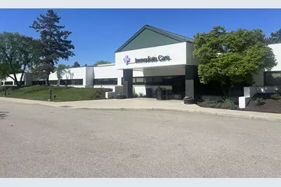6 E Phillip Road, Vernon Hills, IL 60061 - Photo 1