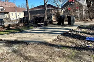 8105 S Muskegon Ave, Chicago, IL 60617 - Photo 14