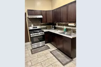 8105 S Muskegon Avenue, Chicago, IL 60617 - Photo 6