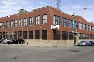 348 N Ashland Ave, Chicago, IL 60607 - Photo 1