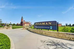 715 E 105th Pl, Chicago, IL 60628 - Photo 2