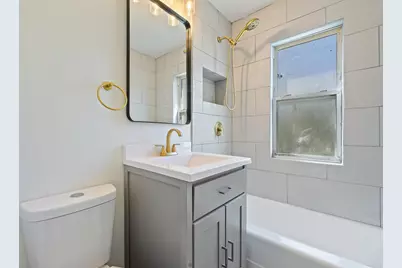 715 E 105th Place, Chicago, IL 60628 - Photo 22