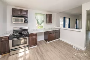 213 N Main St, Sandwich, IL 60548 - Photo 8