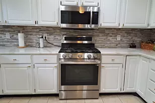 135 Thornhill Farm Ln, Saint Charles, IL 60175 - Photo 14