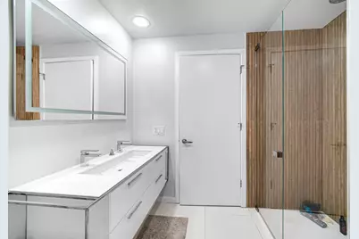 240 E Illinois Street #1004, Chicago, IL 60611 - Photo 8