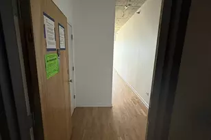 1122 W Catalpa St, Chicago, IL 60640 - Photo 2