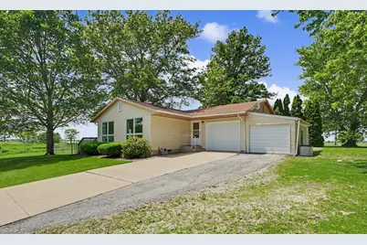 115 Choctaw Trail, Loda, IL 60948 - Photo 1