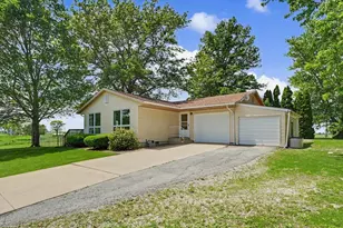 115 Choctaw Trail, Loda, IL 60948 - Photo 1