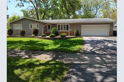 18828 Greenbay Avenue, Lansing, IL 60438 - Photo 1