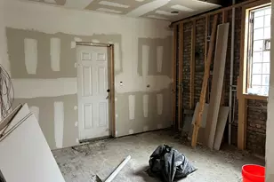 8125 S Peoria St, Chicago, IL 60620 - Photo 10