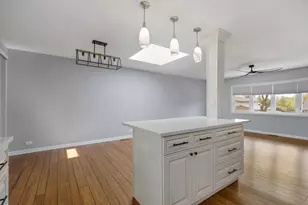 50 Kendal Rd, Elk Grove Village, IL 60007 - Photo 10