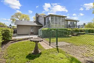 50 Kendal Rd, Elk Grove Village, IL 60007 - Photo 26