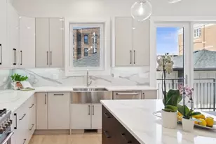 965 E 62nd St, Chicago, IL 60637 - Photo 4