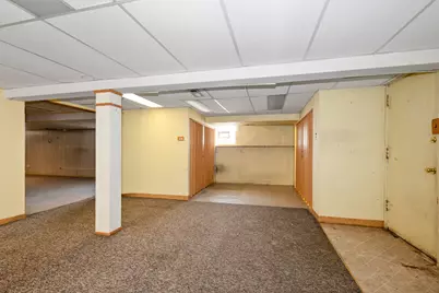 2820 W 100th Place, Evergreen Park, IL 60805 - Photo 12