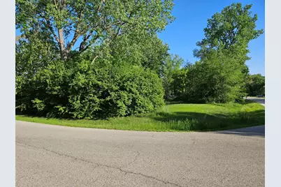 615 W Eastern Avenue, McHenry, IL 60051 - Photo 1