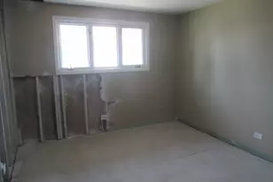 10429 Austin Ave, Oak Lawn, IL 60453 - Photo 14