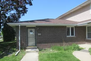 10429 Austin Ave, Oak Lawn, IL 60453 - Photo 2