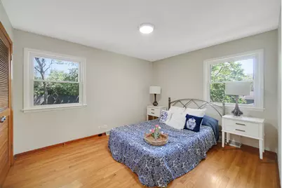 [Address not provided], Glen Ellyn, IL 60137 - Photo 16