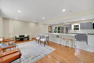 [Address not provided], Glen Ellyn, IL 60137 - Photo 2