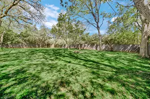 [Address not provided], Glen Ellyn, IL 60137 - Photo 24