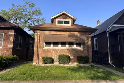 7949 S Manistee Avenue, Chicago, IL 60617 - Photo 1