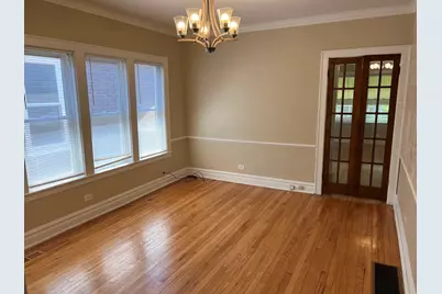 7949 S Manistee Avenue, Chicago, IL 60617 - Photo 6