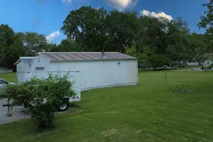 205 N Park St, Milford, IL 60953 - Photo 20