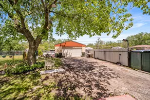 3724 W 135th St, Robbins, IL 60472 - Photo 14