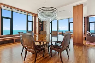 132 E Delaware Pl, Chicago, IL 60611 - Photo 8