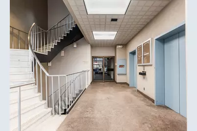 155 N 3rd Street, Dekalb, IL 60115 - Photo 8