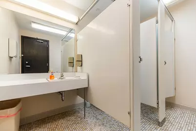 155 N 3rd Street, Dekalb, IL 60115 - Photo 22