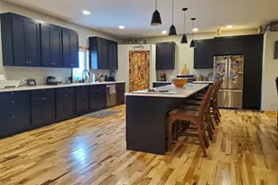 507 N Secor St, Gilman, IL 60938 - Photo 8