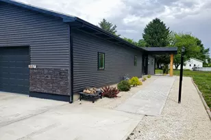 507 N Secor St, Gilman, IL 60938 - Photo 20